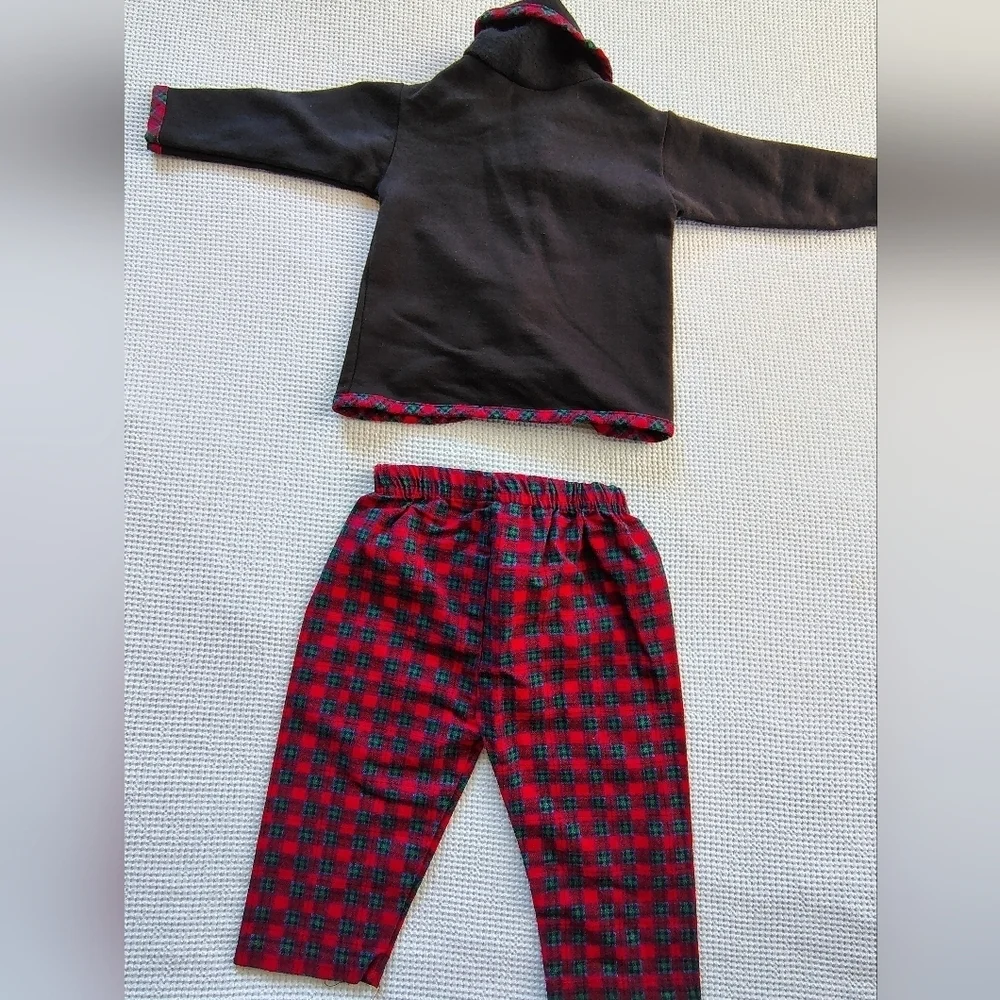 Snowden Cozy Kids  Set - Black and Red Plaid Size 6 - 9 Months.